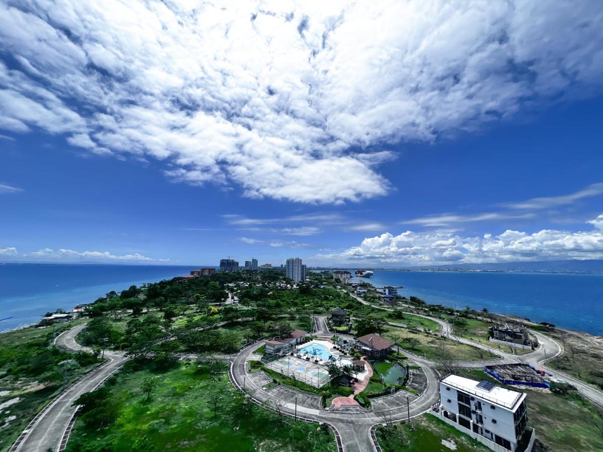 Oceanfront At Arterra, Fast Wifi, Nflix, Kitchen - H Or L Villa Đảo Mactan Ngoại thất bức ảnh